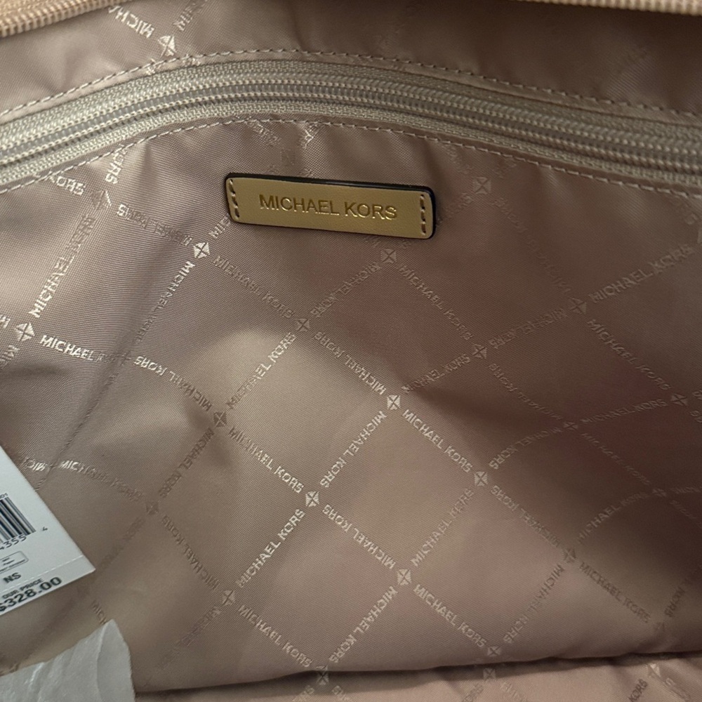 NWT Michael Kors Arden Tan Large Tote. - Picture 7 of 8
